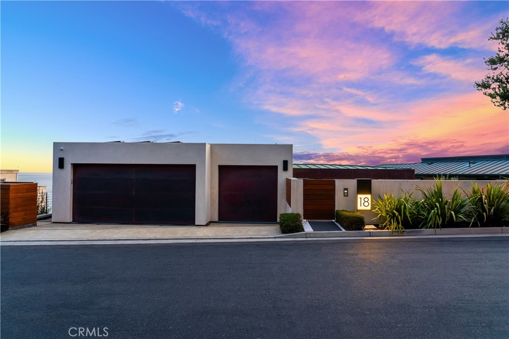 18 Lagunita Drive