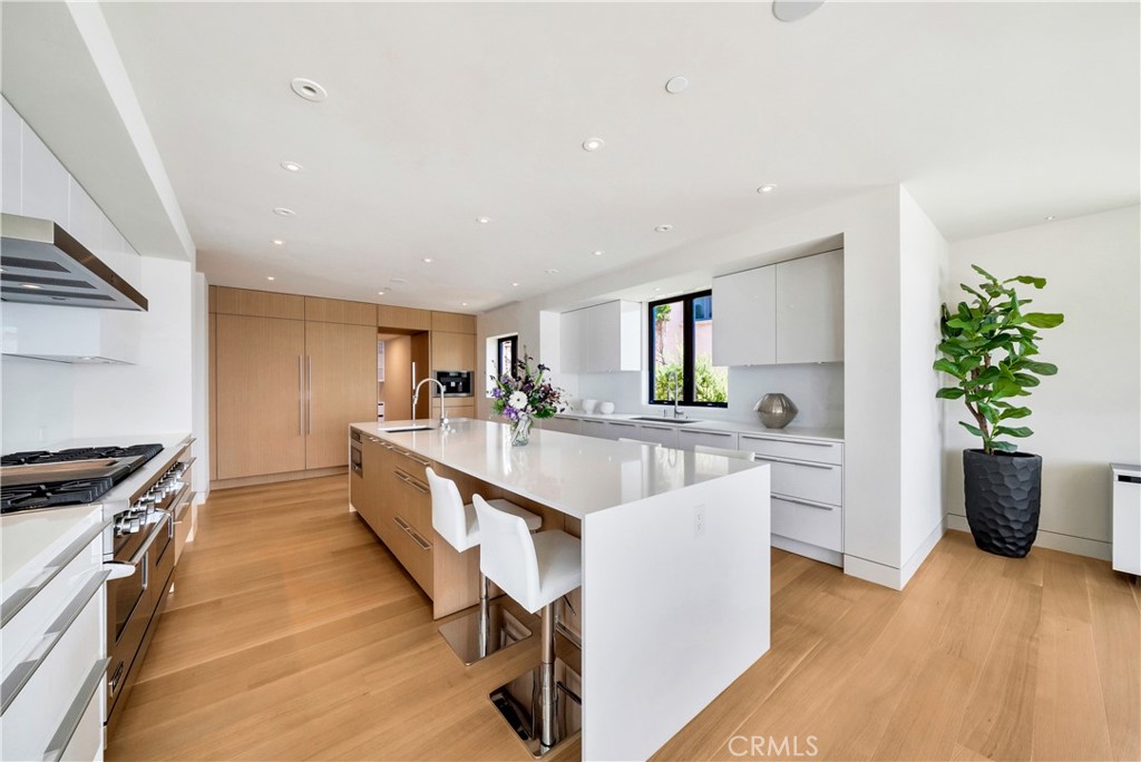 18 Lagunita Drive