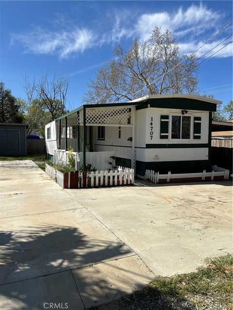 Photo of 14707 Walnut Avenue, Clearlake, CA 95422 (MLS # LC21261232) Photo of 14707 Walnut Avenue, Clearlake, CA 95422 (MLS # LC21261232)