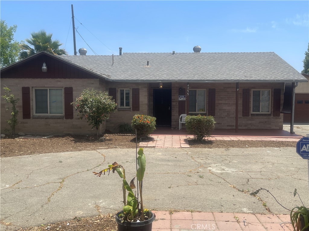 4255 3rd Street