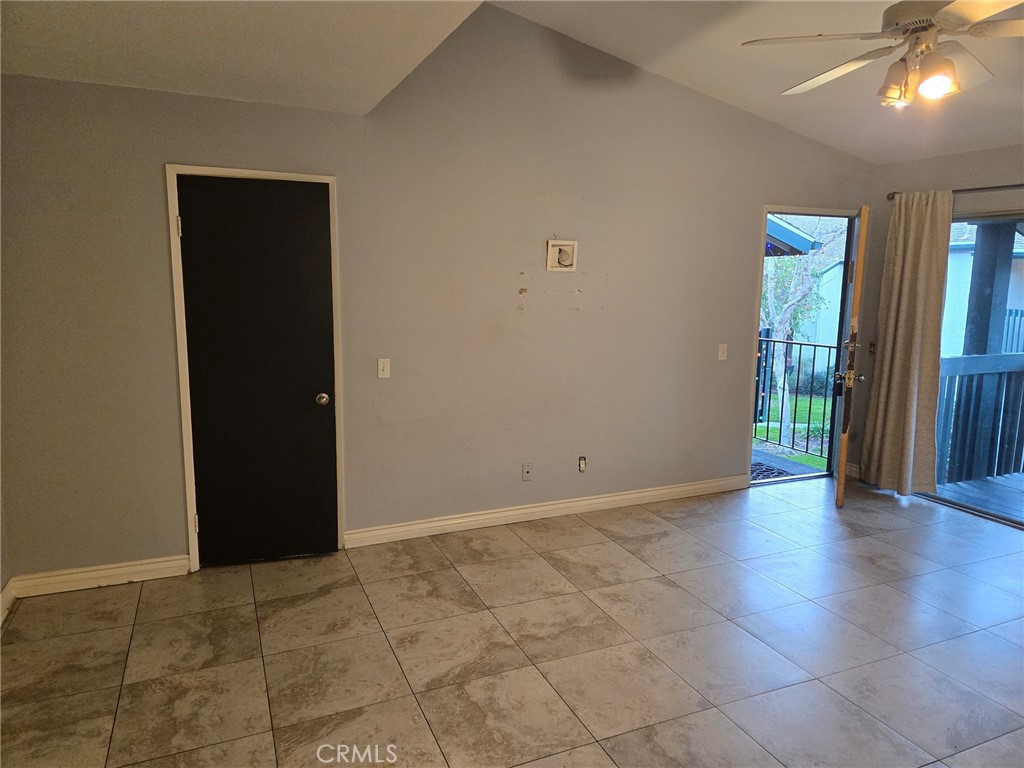 23240 Orange Avenue 2