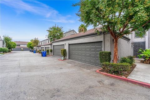 A home in Azusa