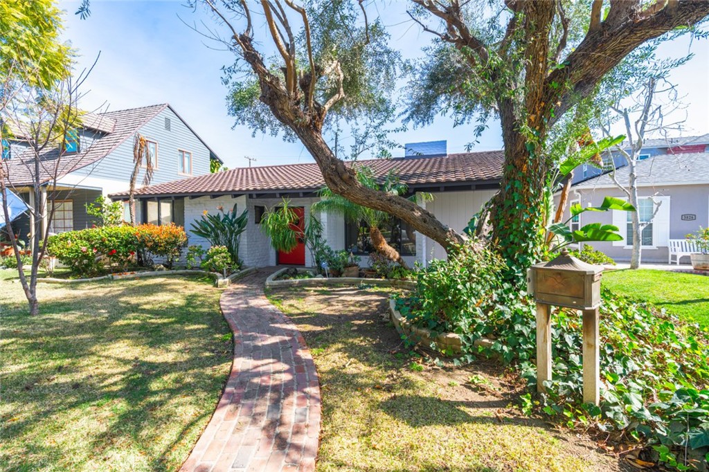 3830 Cedar Avenue