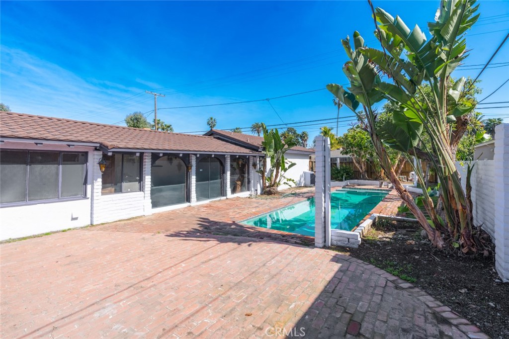 3830 Cedar Avenue