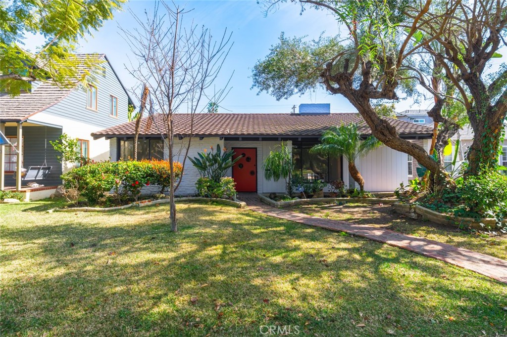 3830 Cedar Avenue