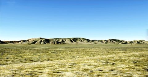 Photo of 12390 Caliente Trail, Santa Margarita, CA 93453 (MLS # PI24228881)