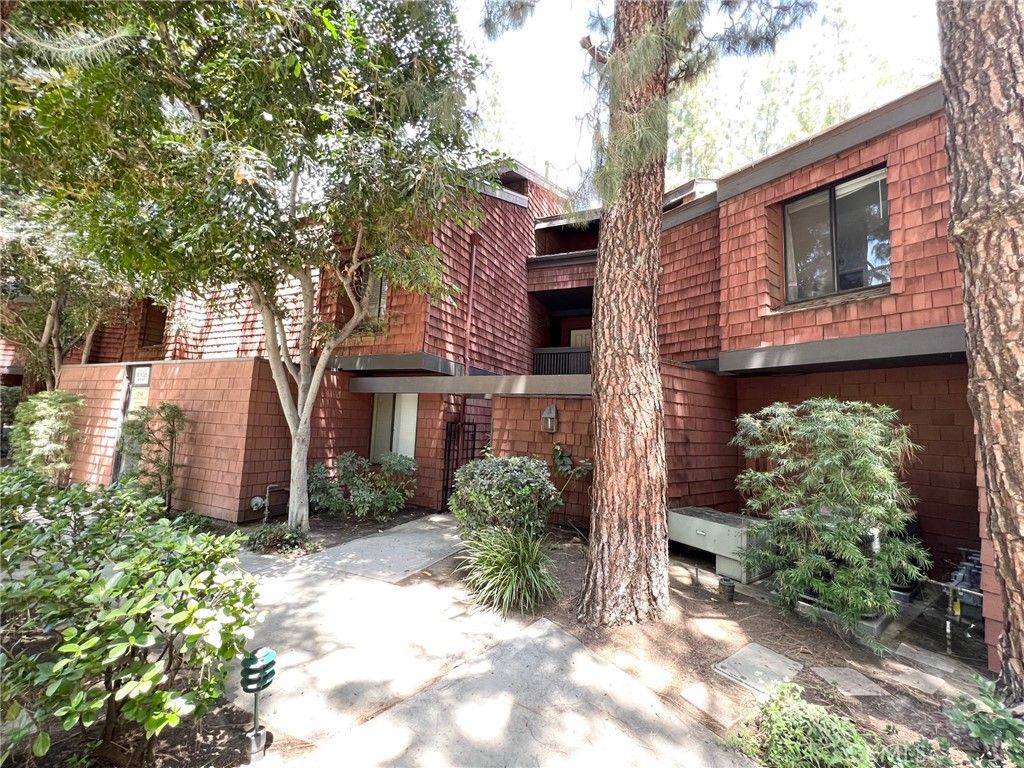 listing image 130728004005160824727