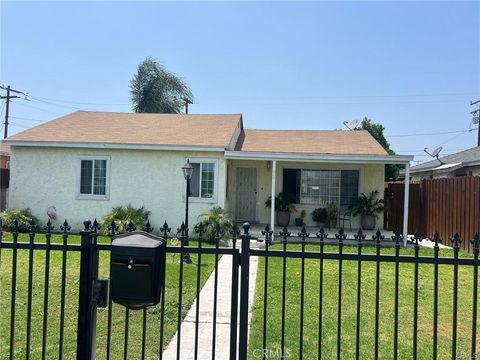 A home in El Monte