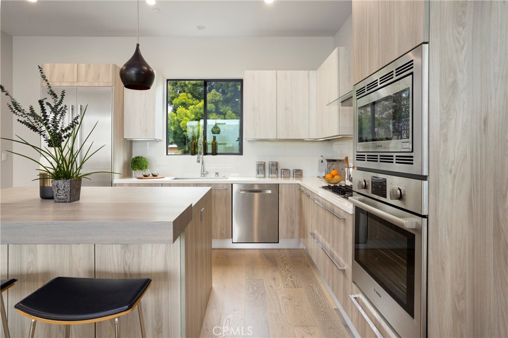 Photo 9 of 51 of 1828 Pacific Coast Highway townhome