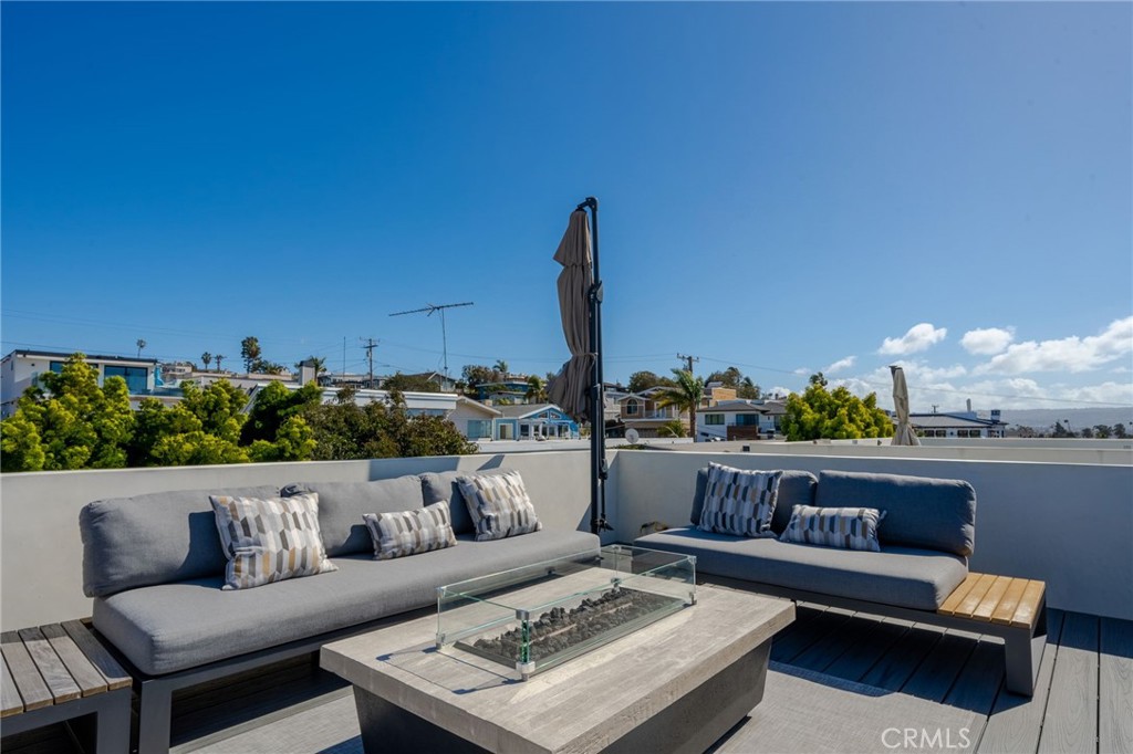 Photo 41 of 51 of 1828 Pacific Coast Highway townhome