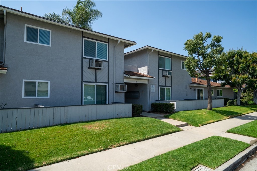 Town Brea Tract - Residential Income