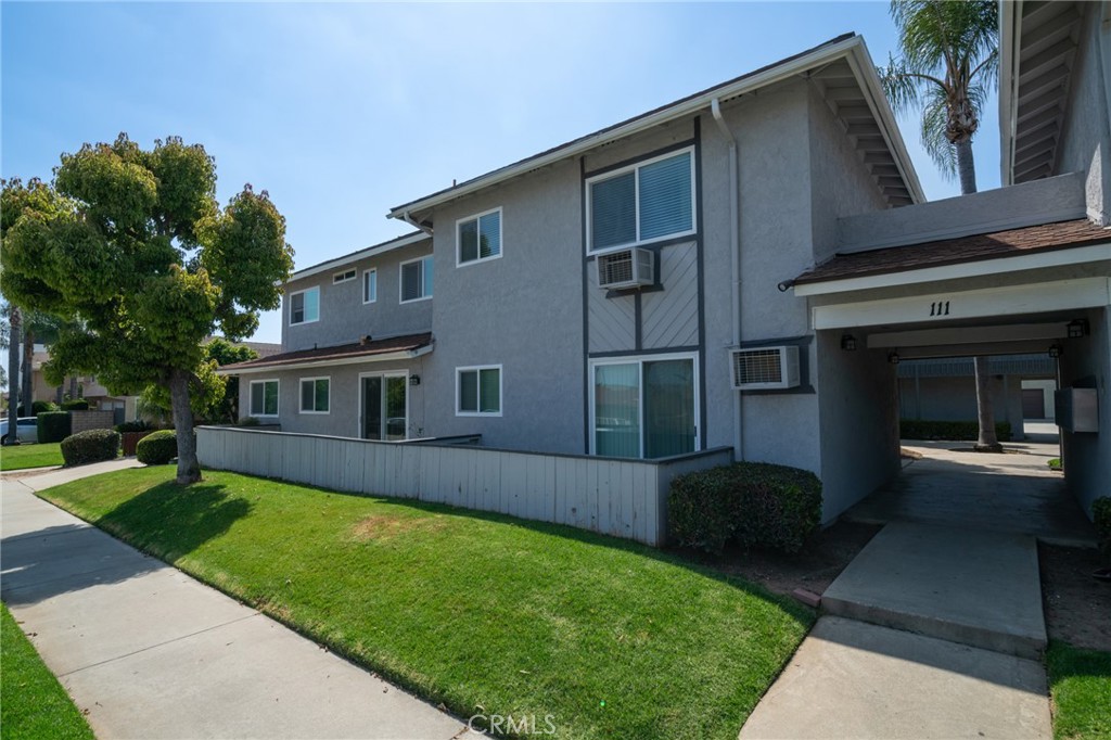 Town Brea Tract - Residential Income