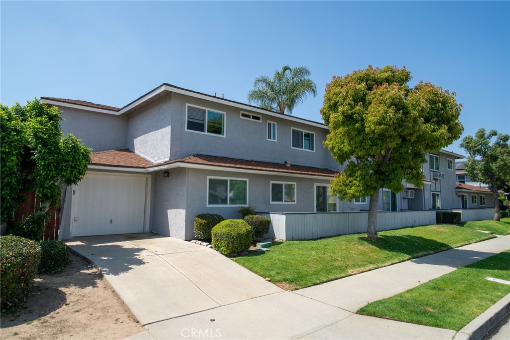 Town Brea Tract - Residential Income