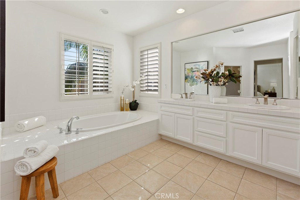 Santa Venetia (SANV) - Residential