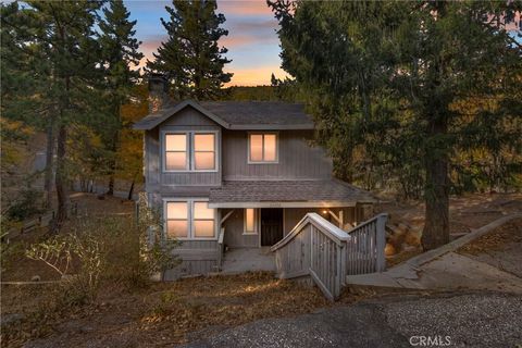 A home in Cedarpines Park