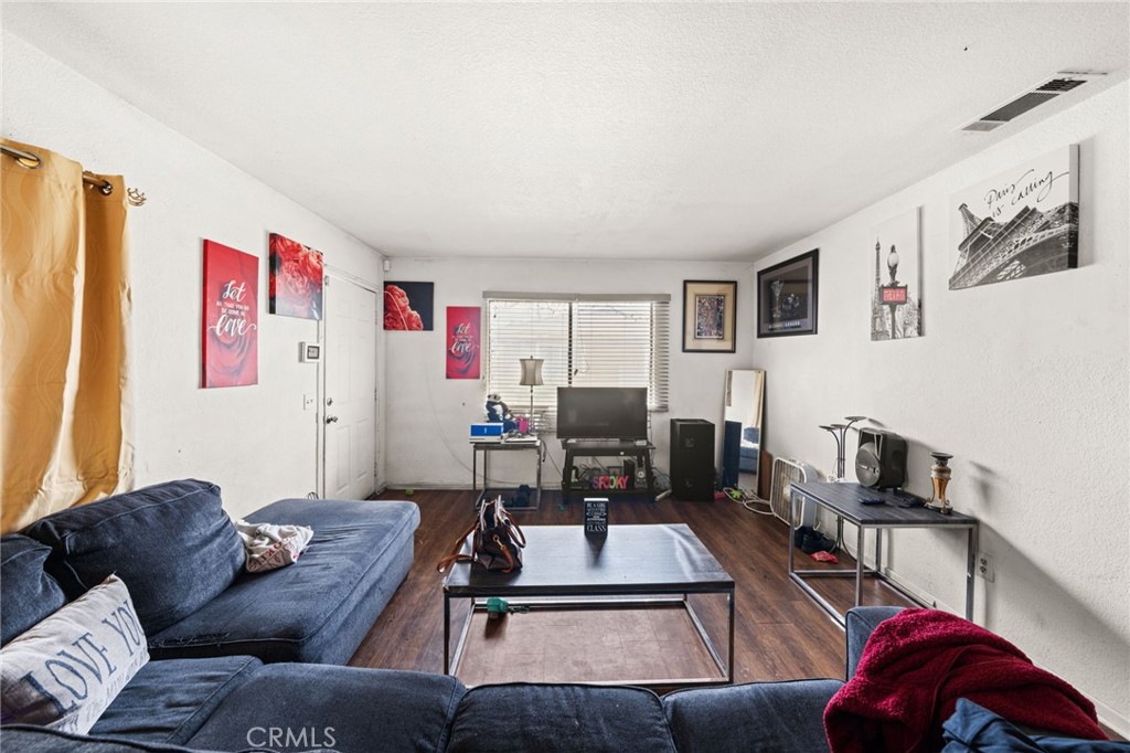 281 N Valley View Drive