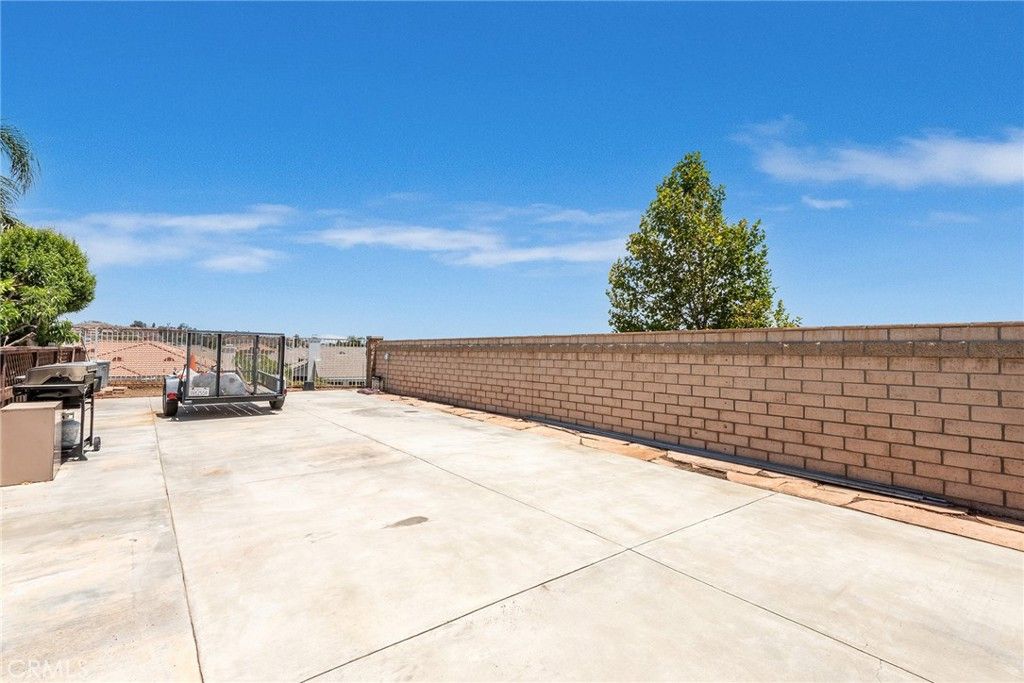 listing image 130722931367984159572