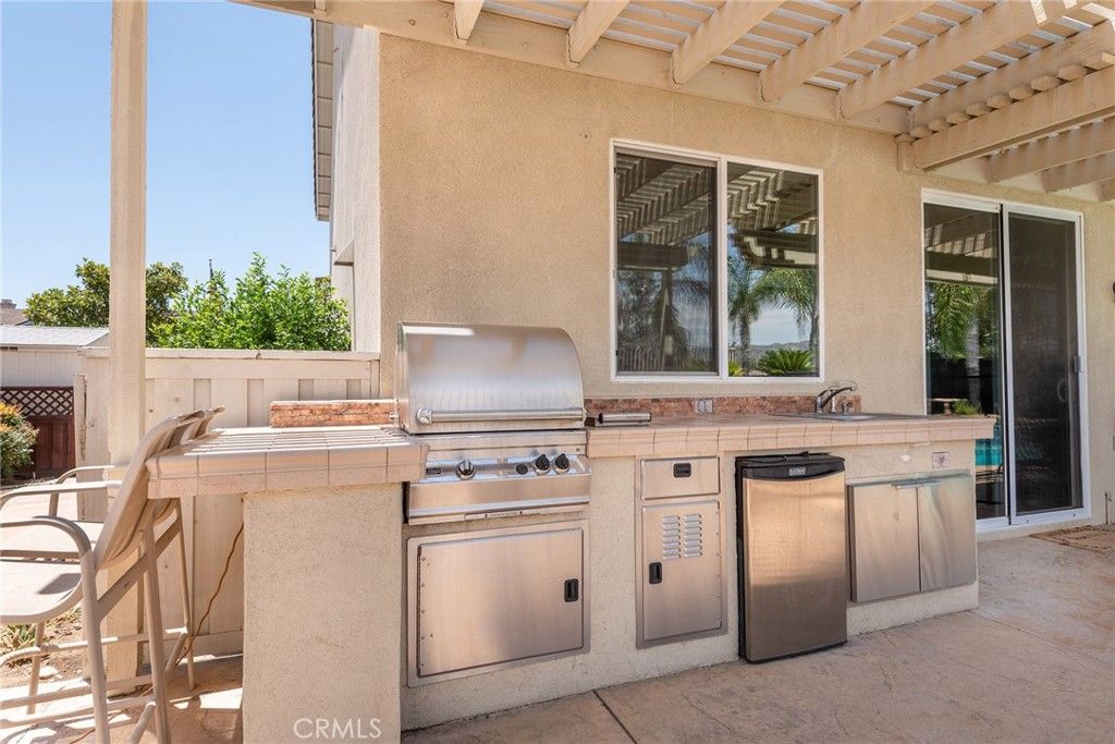 listing image 130727739608504267953