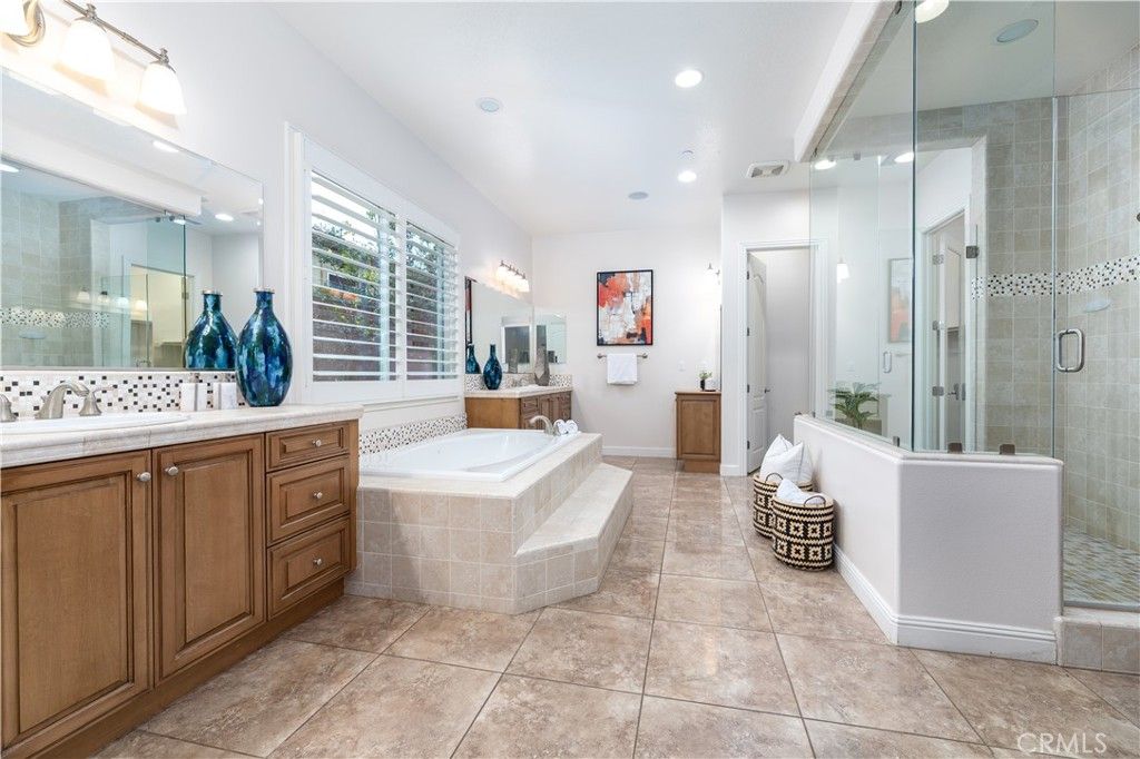 listing image 130720762354137514127