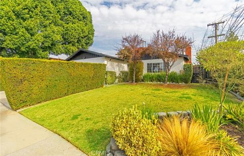 A home in San Dimas