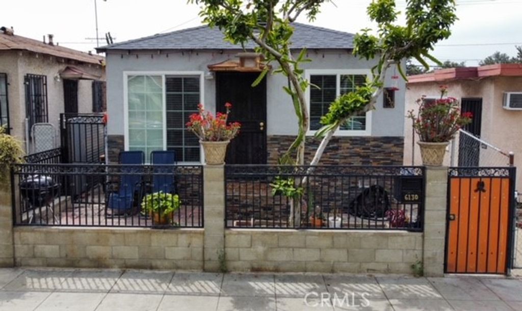 listing image 130728079530344378677