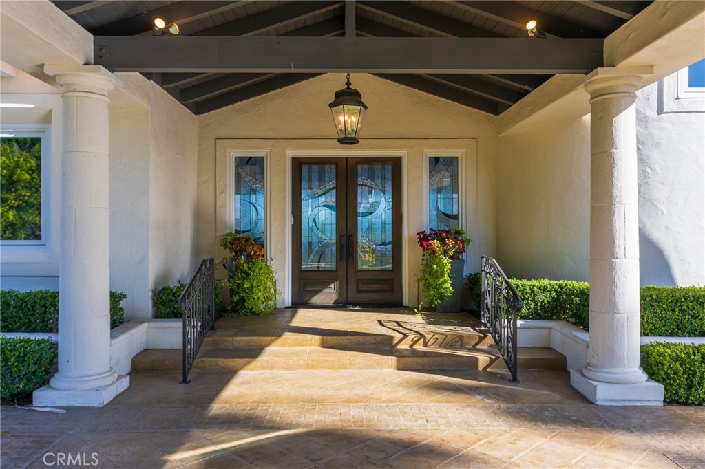 Photo 5 of 47 of 9 Wildflower house