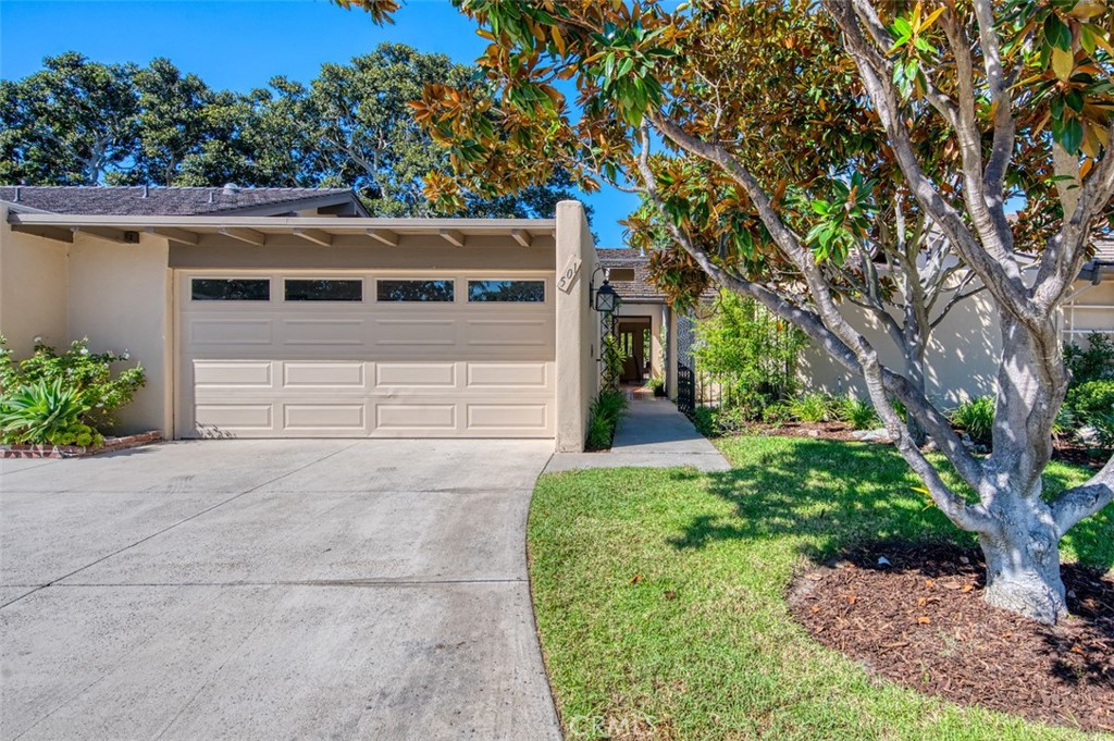 501 Avenida Ladera