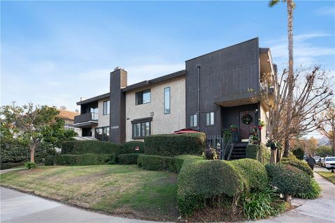 A home in Studio City