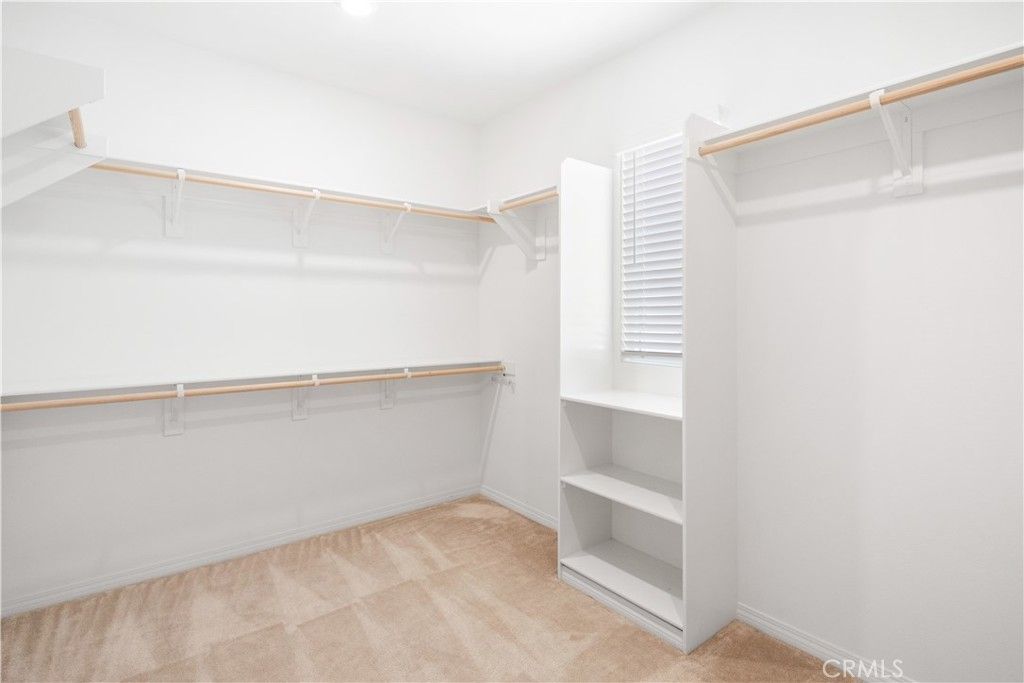 listing image 130727599351033704630
