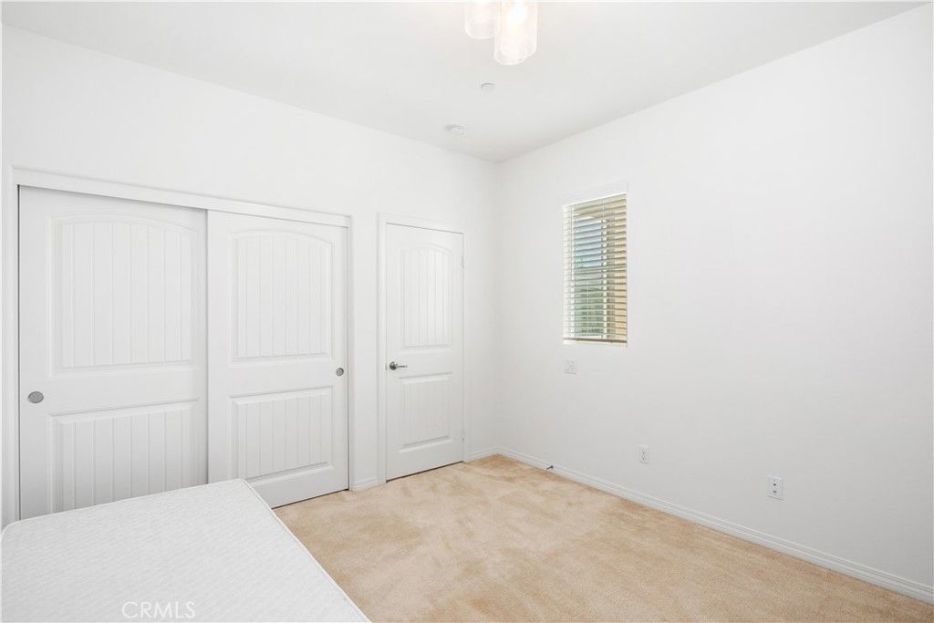 listing image 130723724913729950517