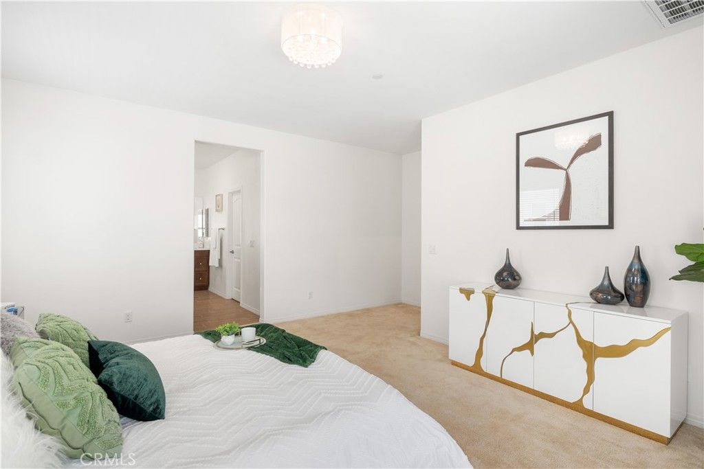 listing image 130726780068080148008