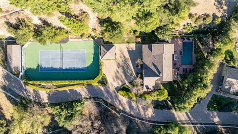 A home in Hidden Hills