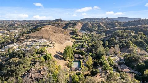 A home in Hidden Hills