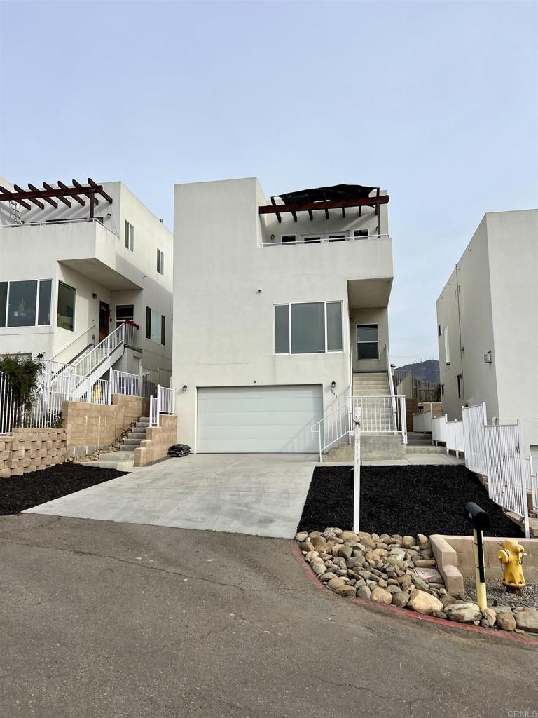 351 Maria Avenue