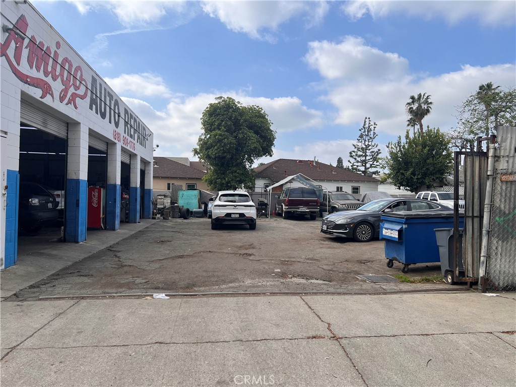 6961 Van Nuys Boulevard