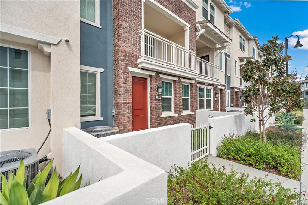 6991 Cottonwood Lane