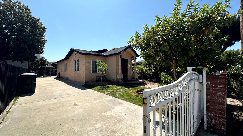 10108 Klingerman Street