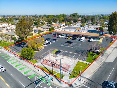 2733 W Edinger Avenue Santa Ana CA 92704