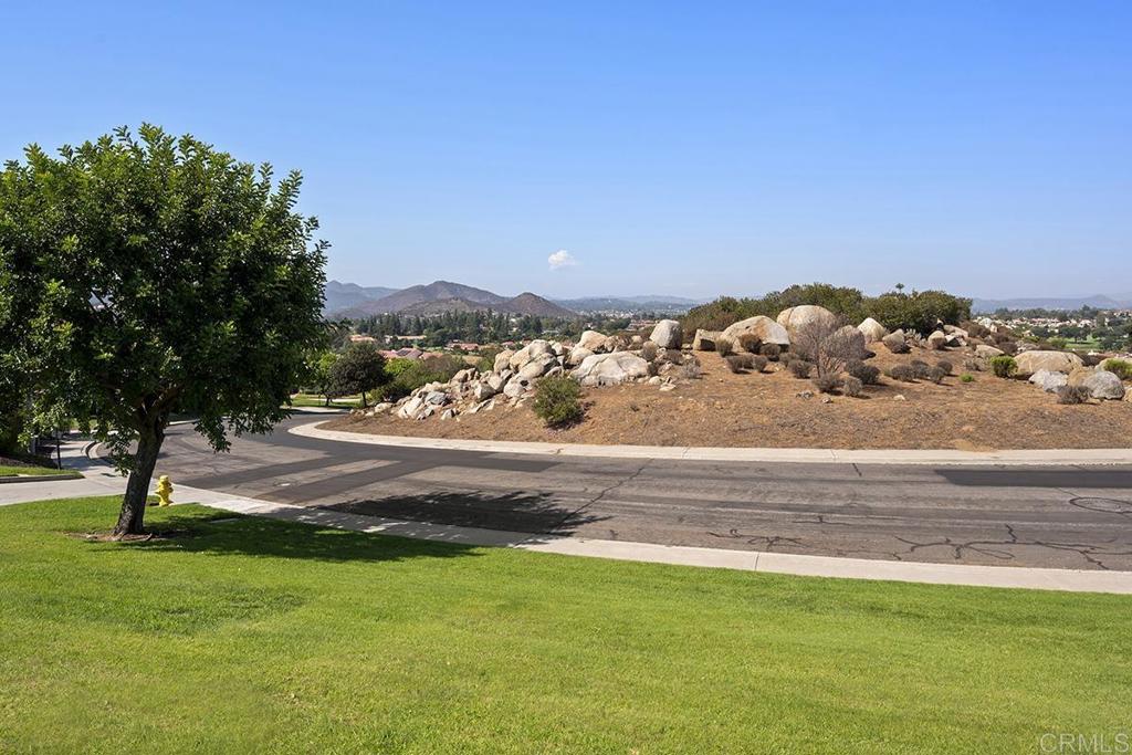 17347 Plaza Maria
