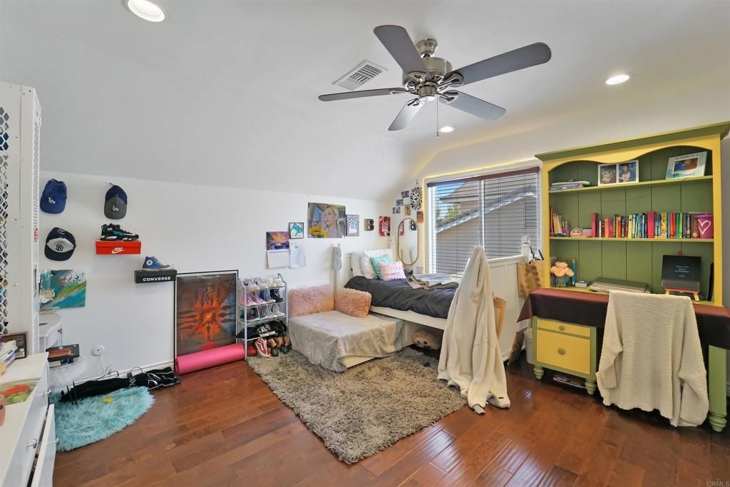 listing image 130725313522766011561