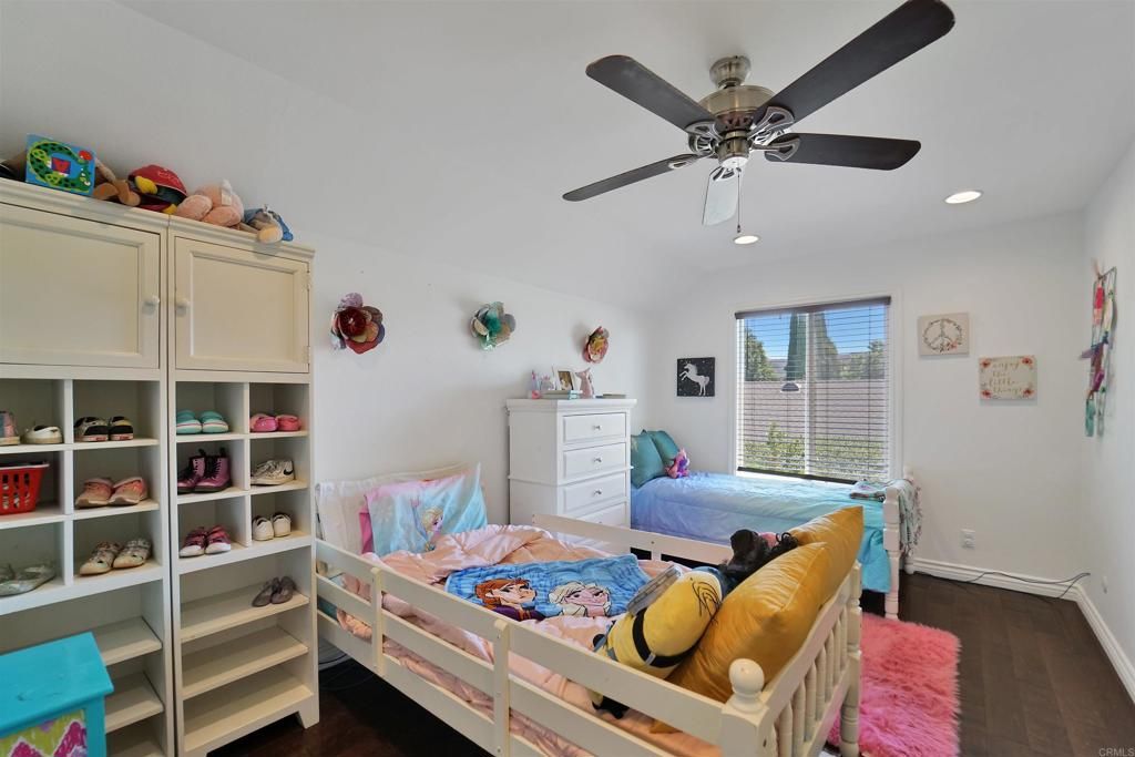 listing image 130728450052703665038