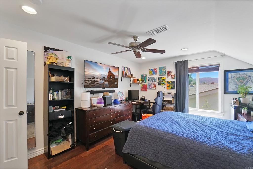 listing image 130722206408550767391