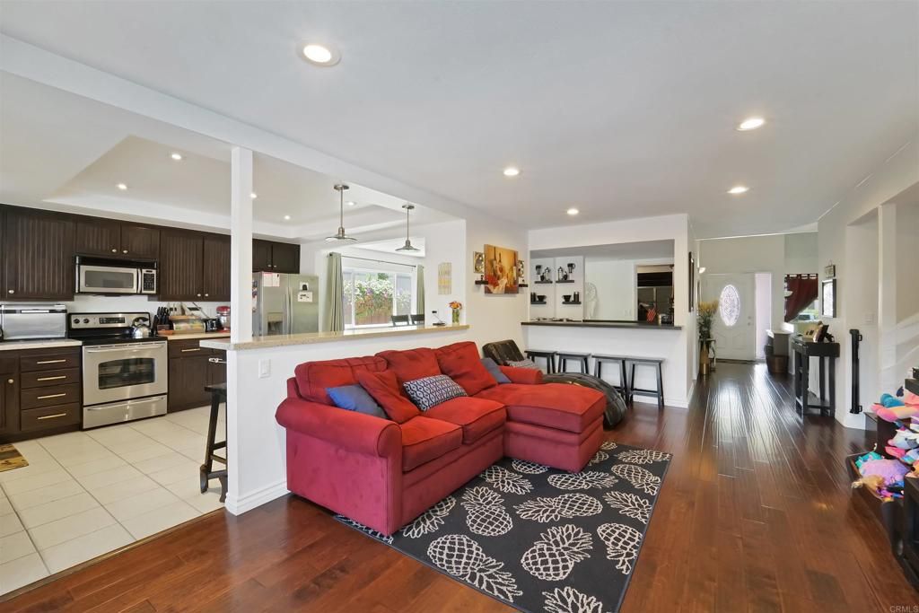 listing image 130727121947853937644