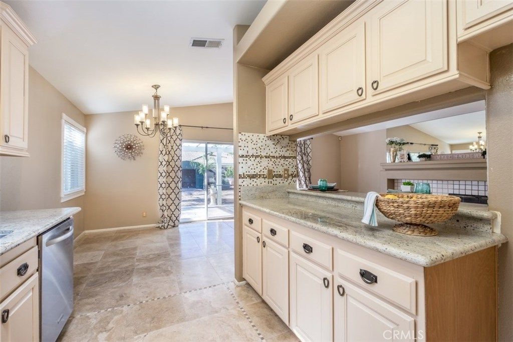 listing image 130723239263933363318
