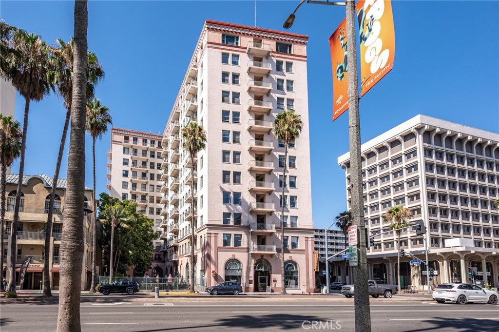 455 E Ocean Boulevard 911