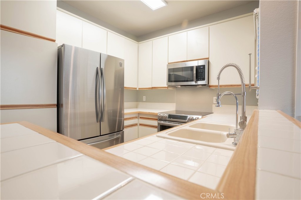 New Horizons (NHOR) - Residential