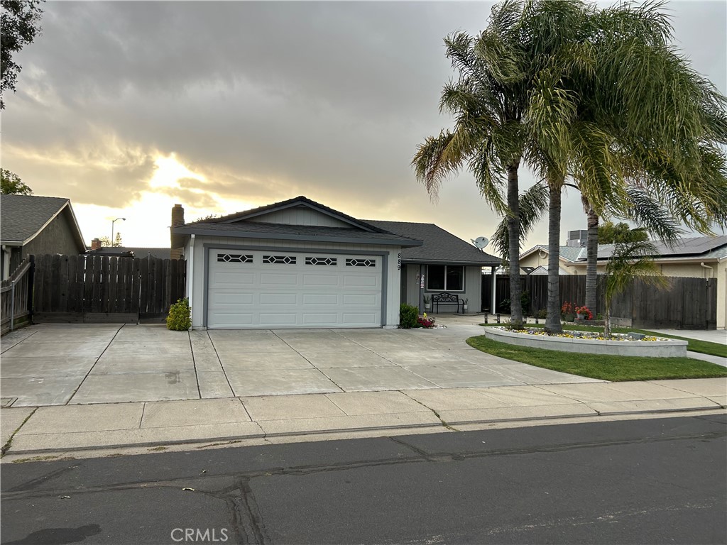 Remodeled 3 bedroom, 2 bathroom house with a 2 car garage.
The entire Garage has Epoxy Floor installed.
Cement floor in front, back and around the house.
The entire house has an Alkaline Water System is paid full.
The spacious kitchen has Title flooring and the house has 2 living rooms with laminate flooring.
Nice patio for your family gatherings
The seller is very motivated and can help with closing costs
The seller is very motivated.
This is a gem of a house you can't miss.
Come see it before it's too late.