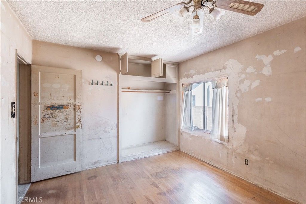listing image 130728705581266152633