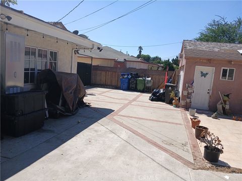 A home in Reseda