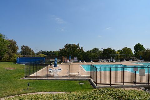 A home in La Mirada